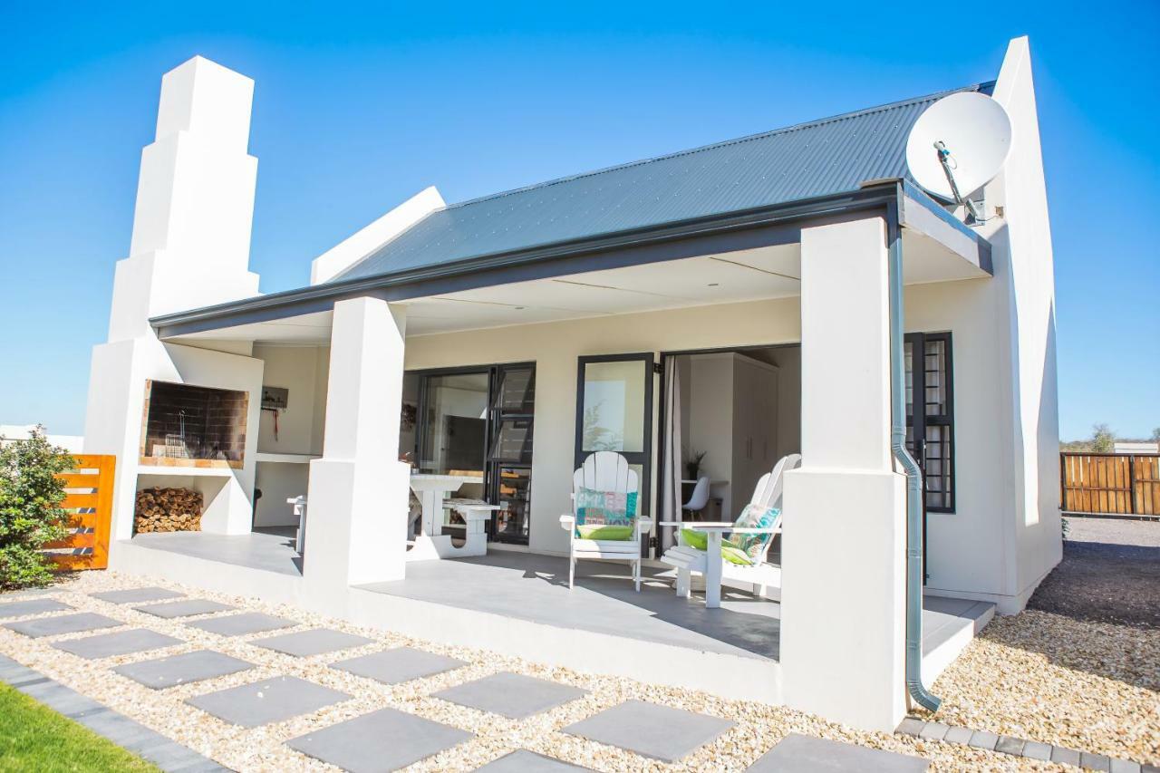 Three Feathers Cottages Langebaan Exterior foto